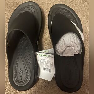 Black croc Brooklyn flip NEW WITH TAGS size 7